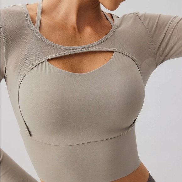 Berlook Activewear Khaki Cut Out Long Sleeve Top - Picture 2 of 8